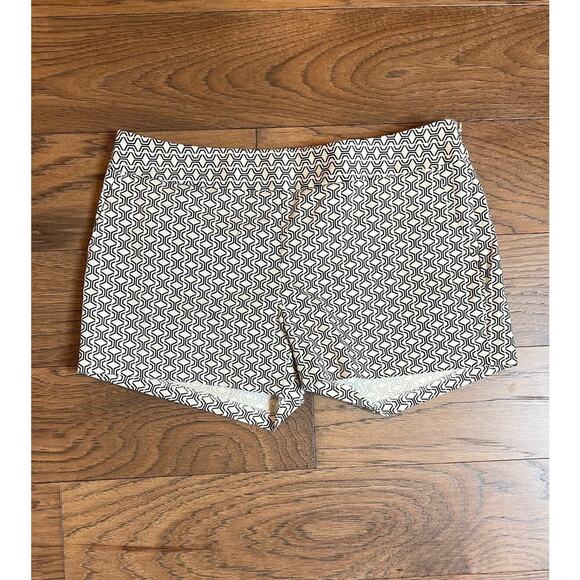 Geometric‎ Print Shorts Black and White Patterned Casual Everyday - Picture 1 of 6